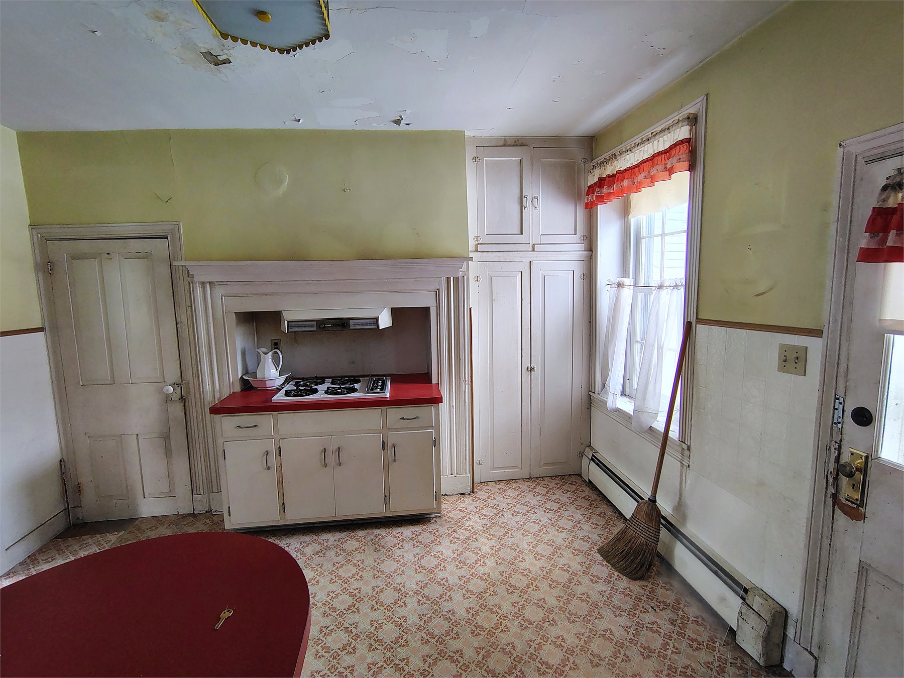 Kitchen before renovation, right view